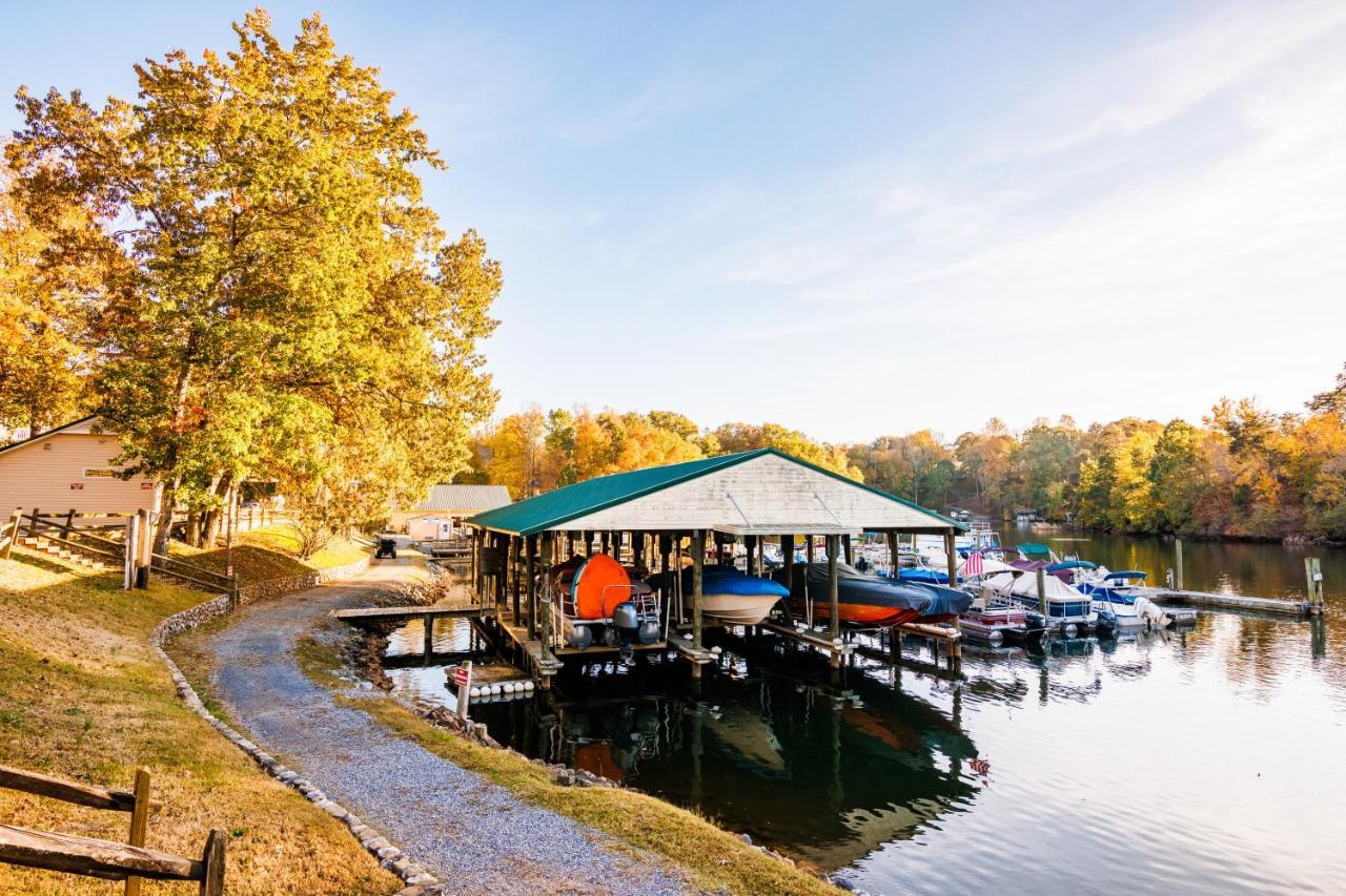 Halesford Harbour Resort - Smith Mountain Lake Moneta Exterior foto